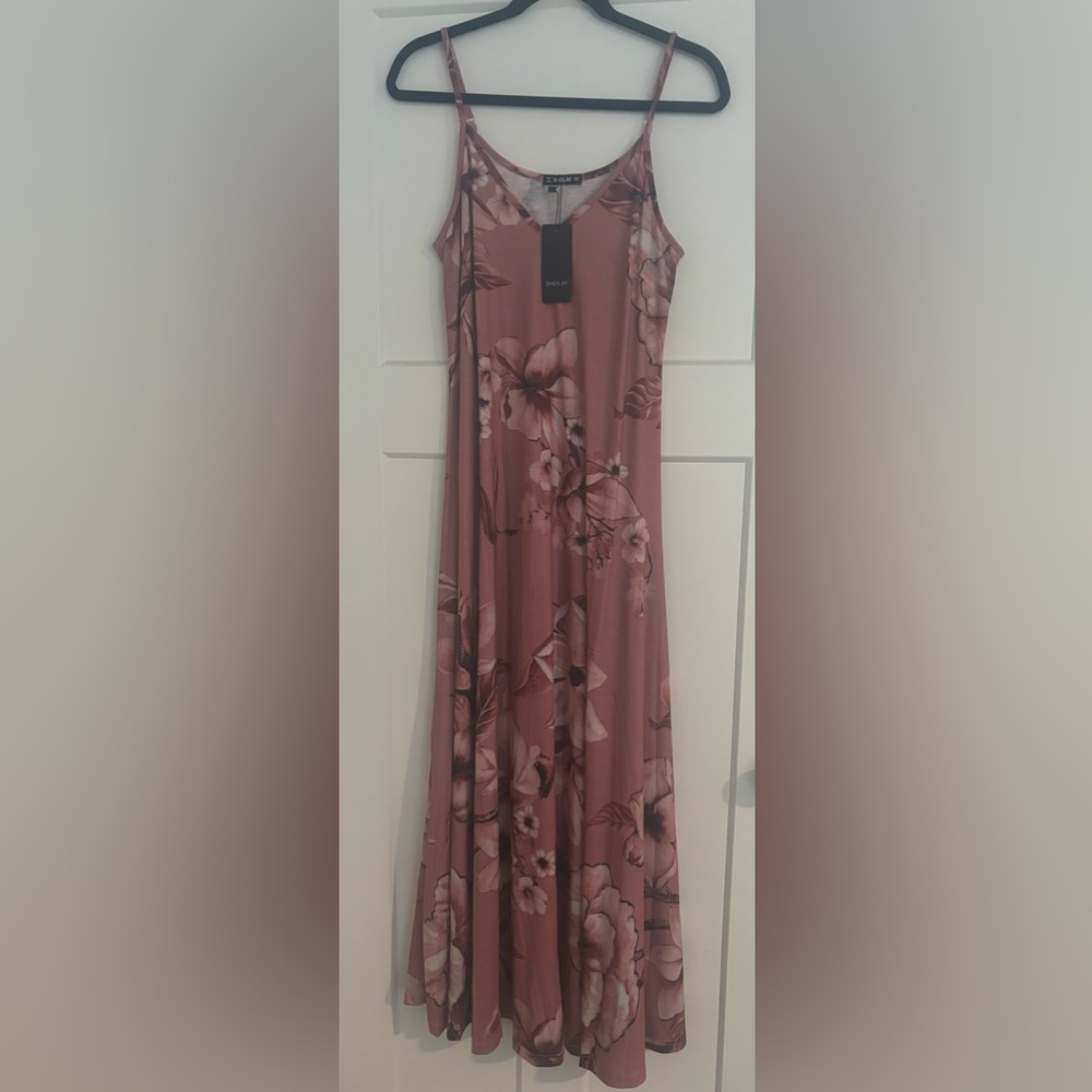 Mauve flowered maxi dress size medium